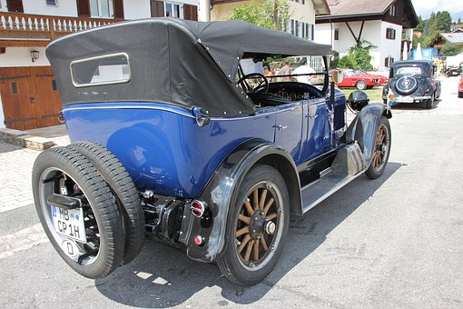 Do You Need Comprehensive Car Insurance?
