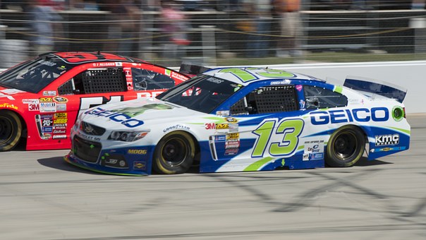 Custom Auto Parts And More; 3 Reasons To Shop Online