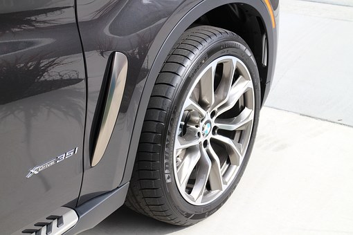 Auto Repair: The Safest Way To Maintain A Working Relationship With Your Car