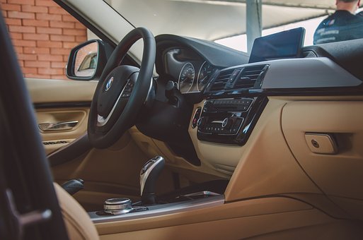 Outside Factors That Can Affect Vehicle Insurance Quotes