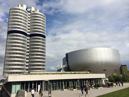 Online Auto Loans - Increase Your Status In The Society