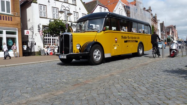 Car Insurance For Young Drivers - Ways To Get Affordable One