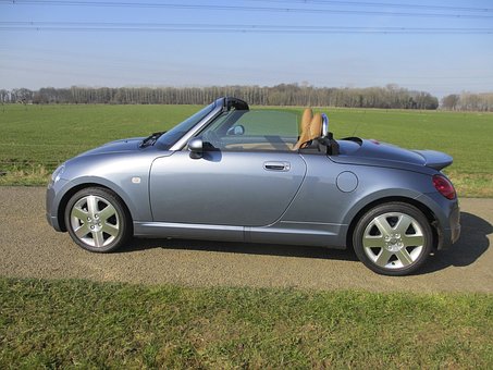 Does the type of car I'm driving affect my insurance rates?