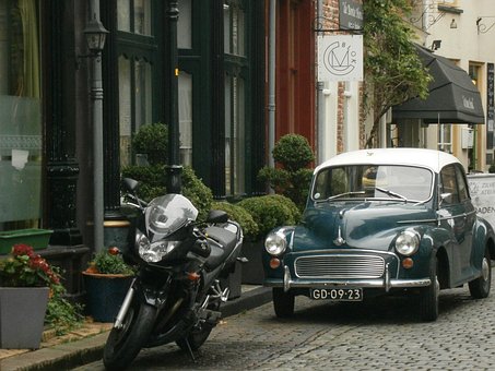Does Combining Your Home Insurance And Auto Insurance Save?