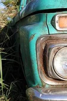 What is causing the premature failure of automotive batteries?