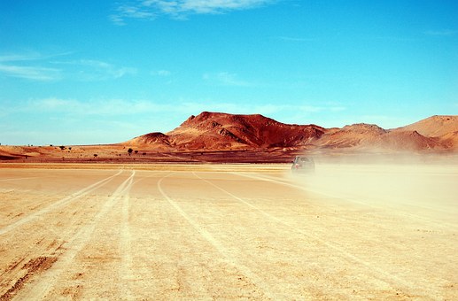 Should I Get A Carfax Report Or An Autocheck Report?