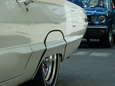 Auto Dealership: Outsourcing Services