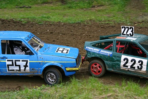 5 Mistakes to Avoid and 5 Tips for Buying Auto Insurance