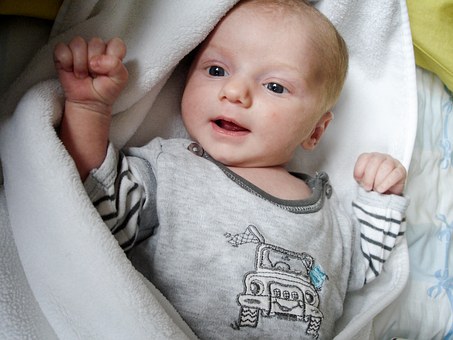 Advantage Of Natural And Organic Baby Products For Your Baby