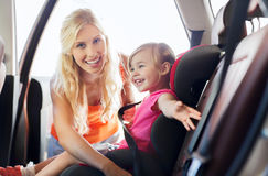 Difference Between A Nanny And A Babysitter - Know Whom To Hire