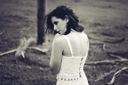 Boost The Splendor Of Occasion With Online Wedding Dresses Shops