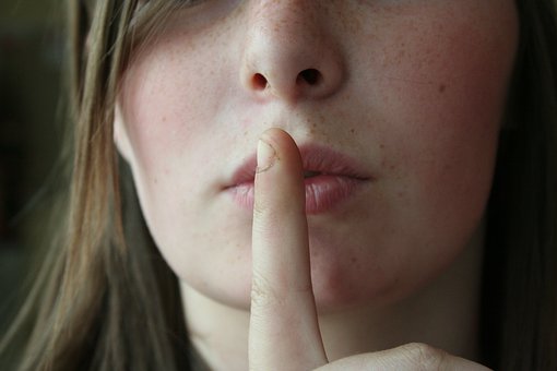 Learn The Different Symptoms Of Lung Cancer In Women