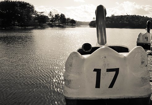 Some Important Coverage Options Of Boat Insurance