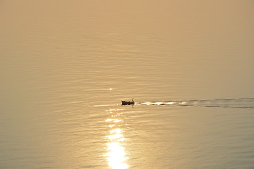 Boat Crane and Marine Dock Ladders as Safety Tools in Marine Environment