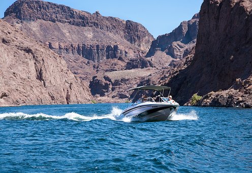 How To Makeover Your Boat On A Budget: A Look At Custom Cushion Covers And Other Tips