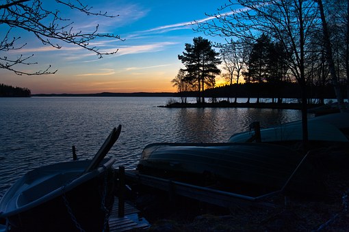 Houseboats Plans - Essential Stuff You Need To Know