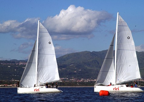 Look And Feel The Part In Sailing Clothing