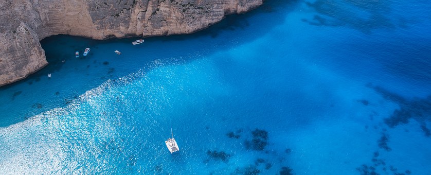 Tips on Designing Custom Boat Cover