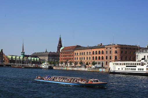 World's Largest Solar Boat Prepares for World Tour