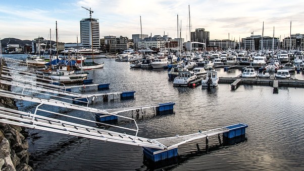 Some Helpful Information About Boat Lifts
