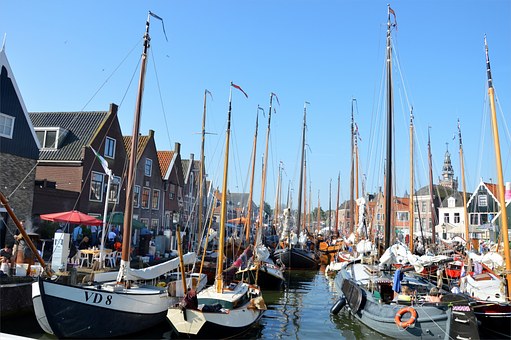 Trader Boats