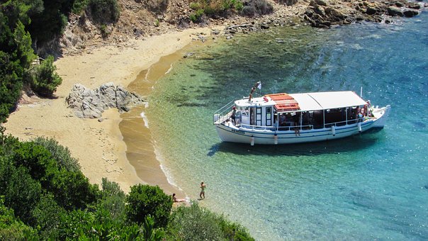 Choosing Your Charter Fishing Boat