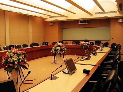Changing ways of interaction between retailers and suppliers