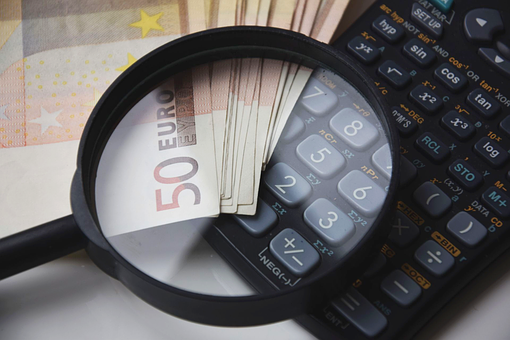 Why You Should Not Just Make Minimum Payments