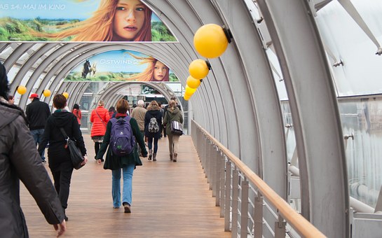 Avon buys Silpada
