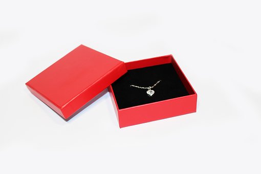 Holiday Shopping At Top Online Stores For Best Shopping Deals