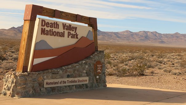 Stretch Your Las Vegas Convention Trip Into A Real Vacation by:J. Michael Key