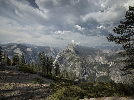 Great North American Travel Destinations In June