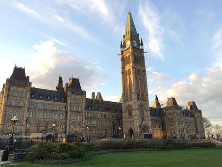Traveling With The Best Luxury Cars In Canada