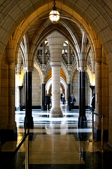 Travel Tips for Extended Stay Apartments in Toronto