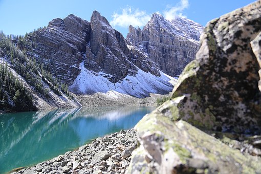 Hotels In Canada Offer Wonderful Accommodation Services To Travelers