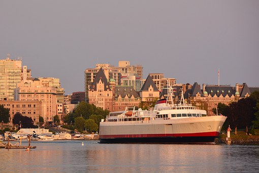 The Adventurers Guide In Getting The Superb Niagara Falls, Canada Hotels Plus Visiting Well-known Sh
