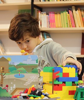 How Kids Can Earn Money Fast - What Are the Easy Ways For Teenagers to Make Money?
