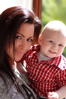 Mothers' Child Custody Rights And Paternity