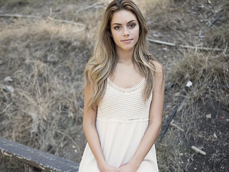 Natural And Younger Looking Skin Makeup Tips For Teen Girls