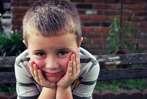 Bella modebørn legetøj og børnetøj på nettet – Buying Clothes and Toys for Kids Online