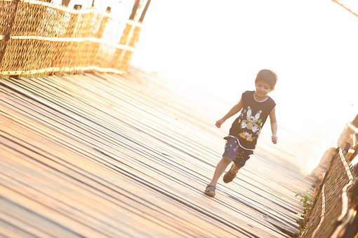 What You As a Single Parent Should Know About Your Child From Age 2 to 5
