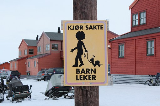 Zombie Kids, Santa's Survival