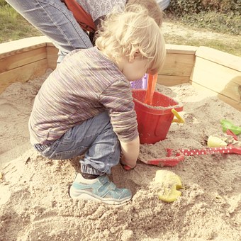 Flying Kites With Kids: 3 Things To Consider