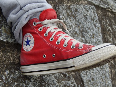 Is Teen Online Dating Ever Safe?