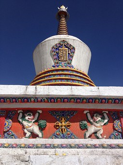 Travel in China by:Nancy Eben