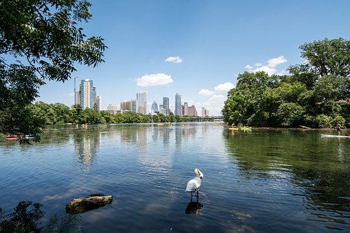 Taking That Windy City Trip? Learn About These Tips On How To Score Grab Windy City Trip Bundles