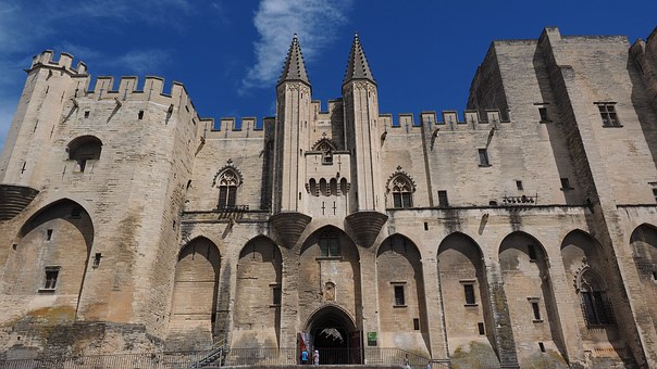 Travel in Hungary by:Nicholas tan