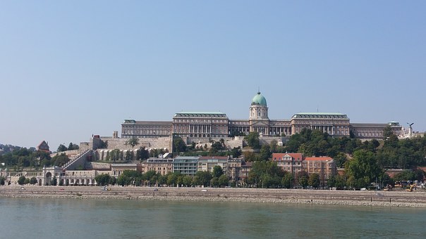 Traveling Combined With Hints To Get The Best Of Special Reductions And Amazing Suites While Taking