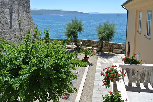 Caravan Holidays - A Good Idea!