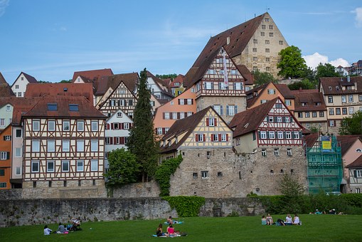 Pros And Cons Of Cheap Travel Deals